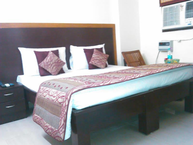 Treebo Green View, Noida Indirapuram エクステリア 写真
